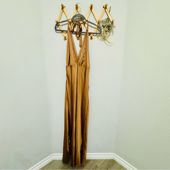 Petal & Pup Brown Kalina Lace Trim Halter Satin Maxi Dress Size S 4-6 - Picture 4 of 10